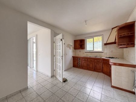 Location Maison 4 pièces 107m² LE GOSIER 97190 - Photo 5