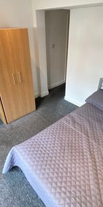 Headingley Mount, Headingley, Leeds, LS6 3EW - Photo 3