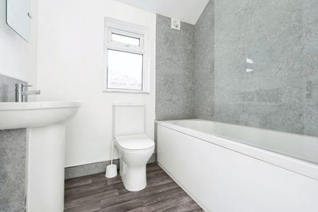 1 bedroom property to rent - Photo 4