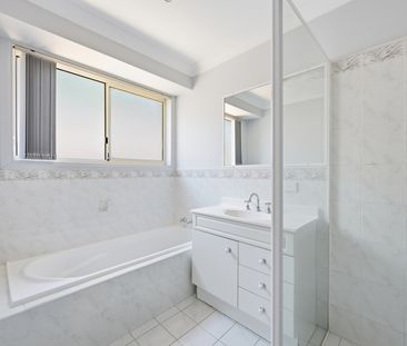 3B Livingstone Road, Port Macquarie NSW 2444 - House For Rent | Domain - Photo 5