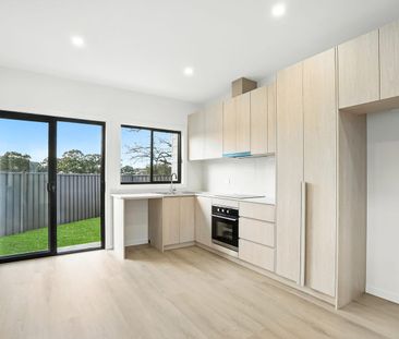 PARKSIDE LIVING IN TOONGABBIE - - Photo 4