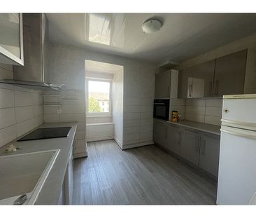 location Appartement 4 pièces à Colmar - REF 127-16 IB - Photo 2