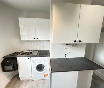 Studio to rent - Photo 3