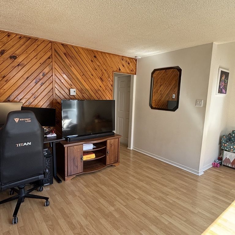 4 1/2 Au Rez-de Chaussé Duplex - Photo 1