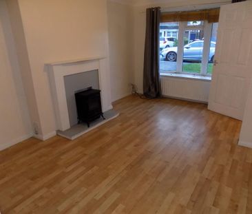 3 bedroom semi-detached house to rent - Photo 1