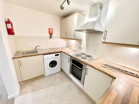Charlotte Court, Highbridge Quay, Highbridge - Photo 4
