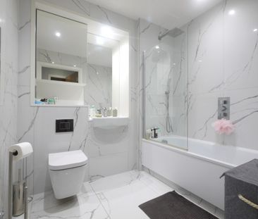 1 Bed Flat, Morello House, E14 - Photo 6