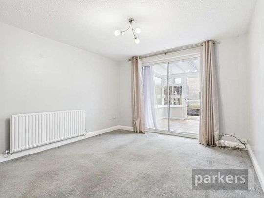 Painswick Close, Witney, Oxfordshire, OX28 - Photo 1