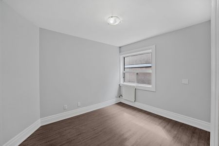 For Lease - 47 Willow Avenue Unit# 2, Toronto, Ontario - Photo 4