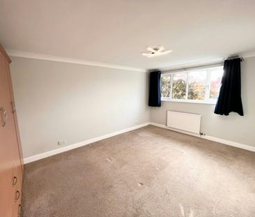 Detached house to rent on - Photo 5