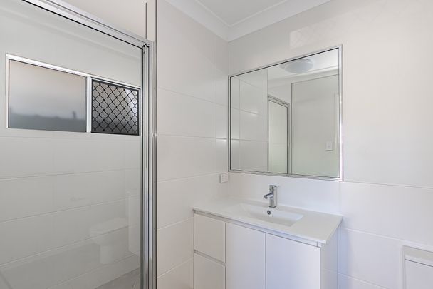 24a Wakeboard Circuit, Kelso QLD 4815 - House For Rent | Domain - Photo 1