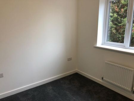 3 bedroom end of terrace house to rent - Photo 3