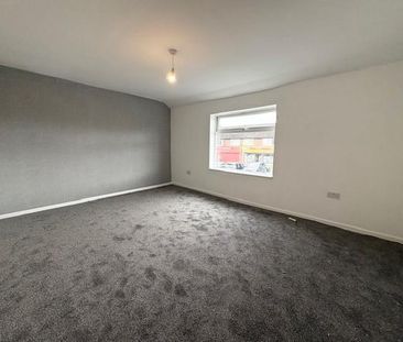 2 bedroom end of terrace house to rent - Photo 1