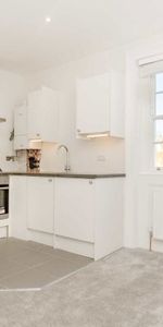 Chiswick High Road, W4 2ND, London - Photo 3