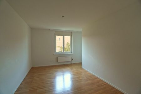 Attraktive 4.5-Zimmerwohnung mit frisch sanierter Küche und Badezimmer - Foto 2