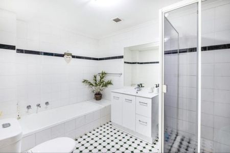 Caringbah - Photo 4