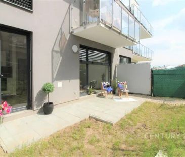 Pronájem bytu se zahrádkou a garážovým stáním - Photo 3