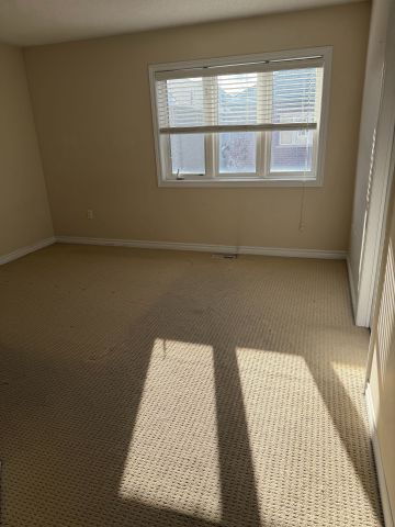 For Lease - 74 Lloyd Crescent, Brampton, Ontario - Photo 3