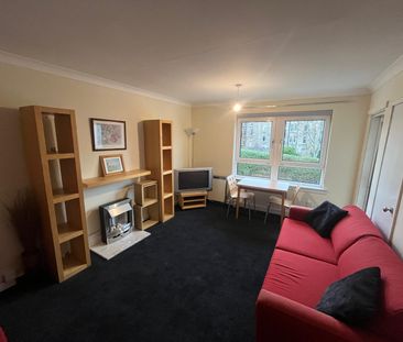 Golfhill Drive, Glasgow, G31 2PD - Photo 1