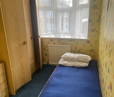 3 Bed Detached House, Lynmouth Drive, LE18 - Photo 4