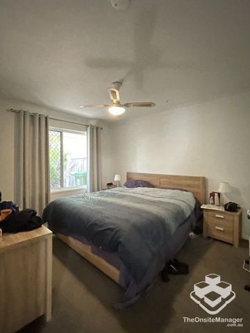 A SOUGHT-AFTER LOWSET UNIT IN A POPULAR COMPLEX! - Photo 2