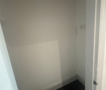 1 bedroom flat to rent - Photo 1 | Rentumo