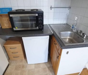 Studio to rent - Photo 3