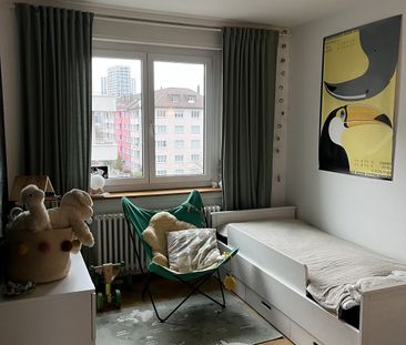 APPARTEMENT DE 3 PIÈCES À ZURICH, MEUBLÉ, TEMPORAIRE - Photo 2