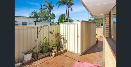 2 Bedroom Villa in Small Complex - Close to Lake & CBD - Photo 4