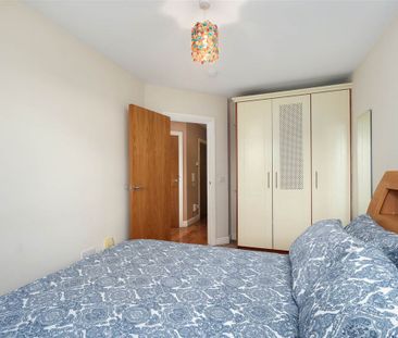 34 Rockview, Simon`s Ridge, Blackglen Road, Sandyford, Dublin 18 - Photo 2