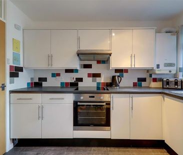 2 bedroom apartment to rent - Photo 6