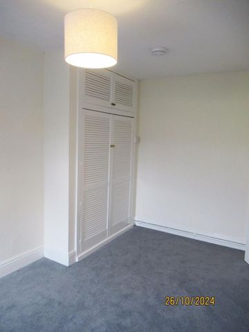 2 bedroom cottage to rent - Photo 3