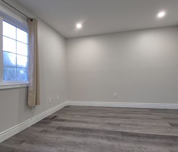 For Lease - 4 Caymus Street, Richmond Hill, Ontario - Photo 6