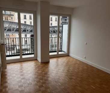 location Appartement T3 DE 76m² À PARIS 15 - Photo 6