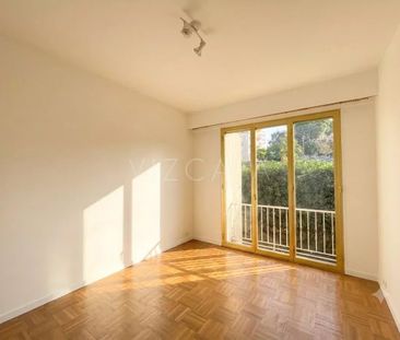 Location Appartement 3 pièces 77m² NICE 06300 - Photo 2