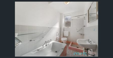 2 Bedroom Unit in Convenient Location - Photo 5