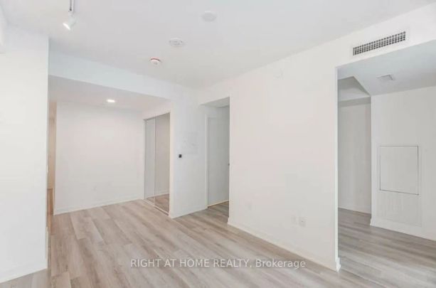 230 SIMCOE Street #2820 - Photo 1