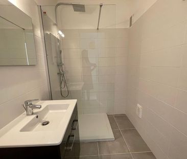 Location Appartement 2 pièces 55m² CAGNES SUR MER 06800 - Photo 2