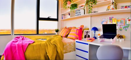 2 Bed Apartment-Double Bed with Standand View - Photo 5