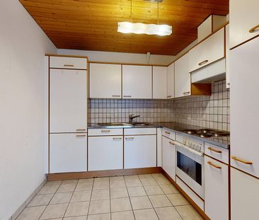 Gemütliche Dachgeschoss Wohnung in Amriswil - Photo 1