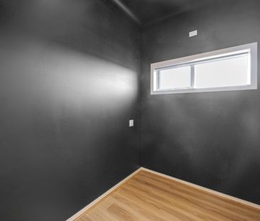 3 McCulloch St, Melton South, Vic 3338 - Photo 1