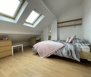 1 bedroom in a flat share to rent - Photo 1