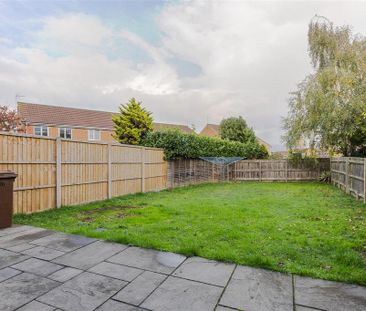 3 bedroom semi-detached house to rent - Photo 5