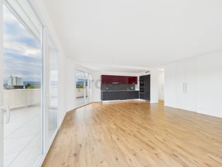 Attique d'exception, 3.5p, 91m², dernier étage avec terrasse de 95m² + vue dégagée à Yverdon-les-Bains - Photo 2