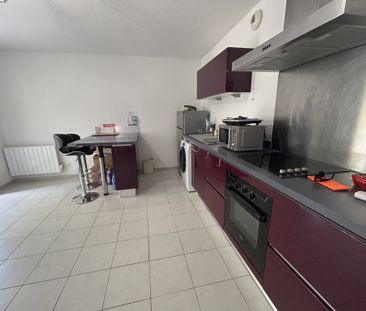 Location Appartement 2 pièces 40m² MALLEMORT 13370 - Photo 3