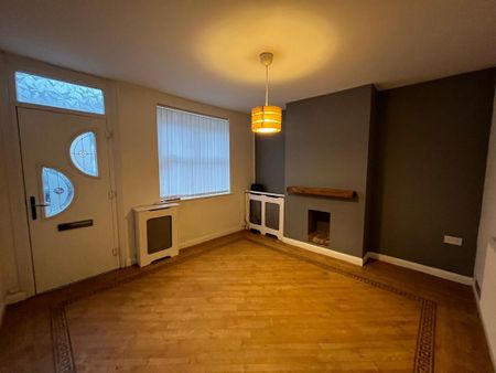 2 bedroom terraced house to rent - Photo 2