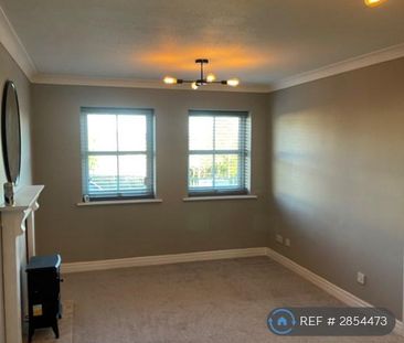 2 bedroom flat to rent - Photo 2