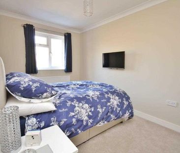 3 bedroom semi-detached house to rent - Photo 6