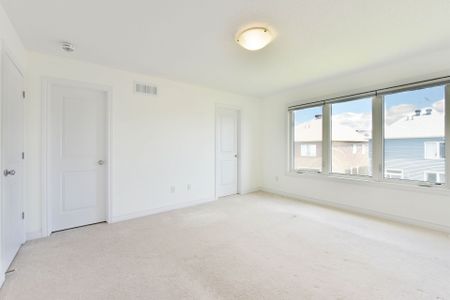 For Lease - 107 WESTOVER Crescent, Kanata, Ontario - Photo 2