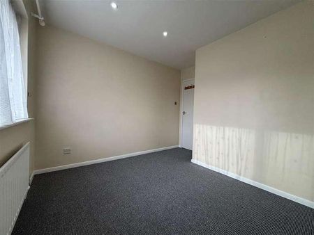 Avenue Road, Freshwater, PO40 - Photo 4